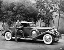 Click image for larger version. 

Name:	01ClarkGablewithhis1932Packard.jpg 
Views:	172 
Size:	65.2 KB 
ID:	18406